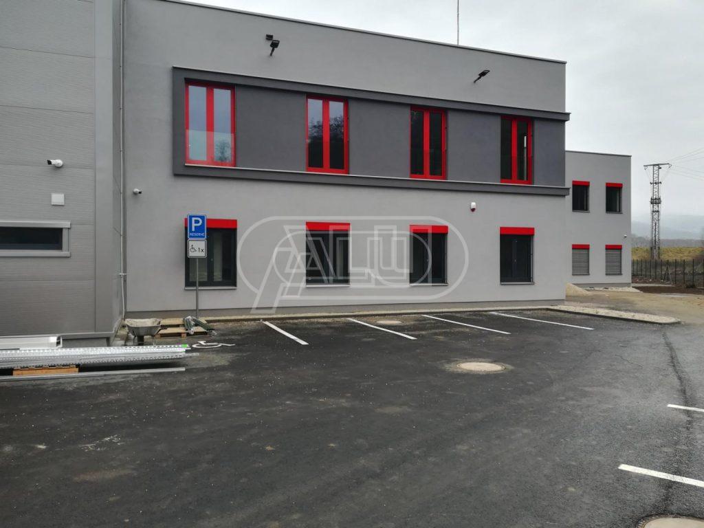 Referenzen - Gewerbliche Bauten - Alu-as.cz
