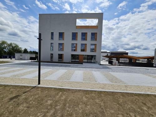BUDEX HUB (1)